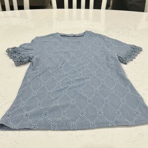 Women’s short sleeved top
